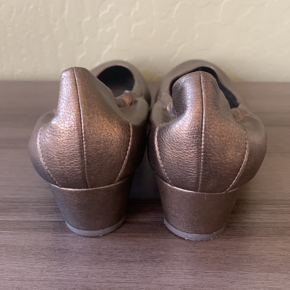 Stuart Weitzman Brown Leather Scrunch Slip On Comfort Ballerina Heel Size 7 ** - Picture 5 of 8